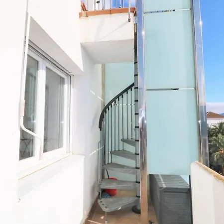 R Marine 434 Apartment *