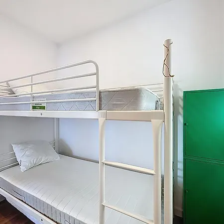 R Marine 434 Apartman
